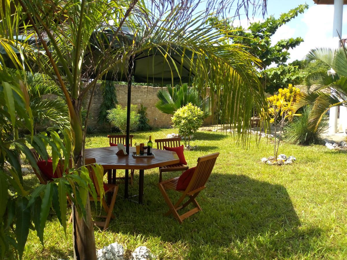 Sea Breeze Villas Kenya شاطئ دياني المظهر الخارجي الصورة